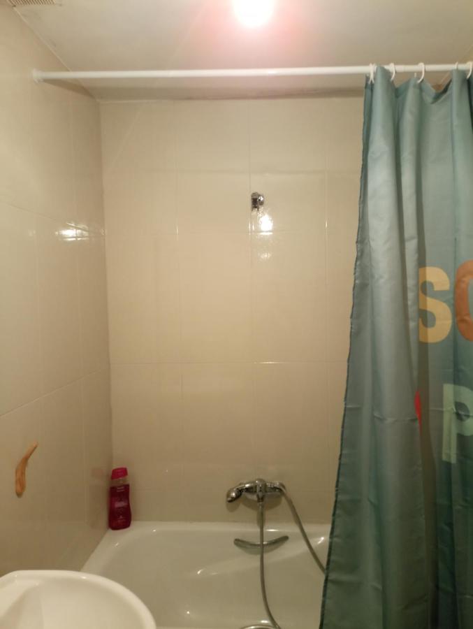Apartamento Con Terraza โกมิญาส ภายนอก รูปภาพ