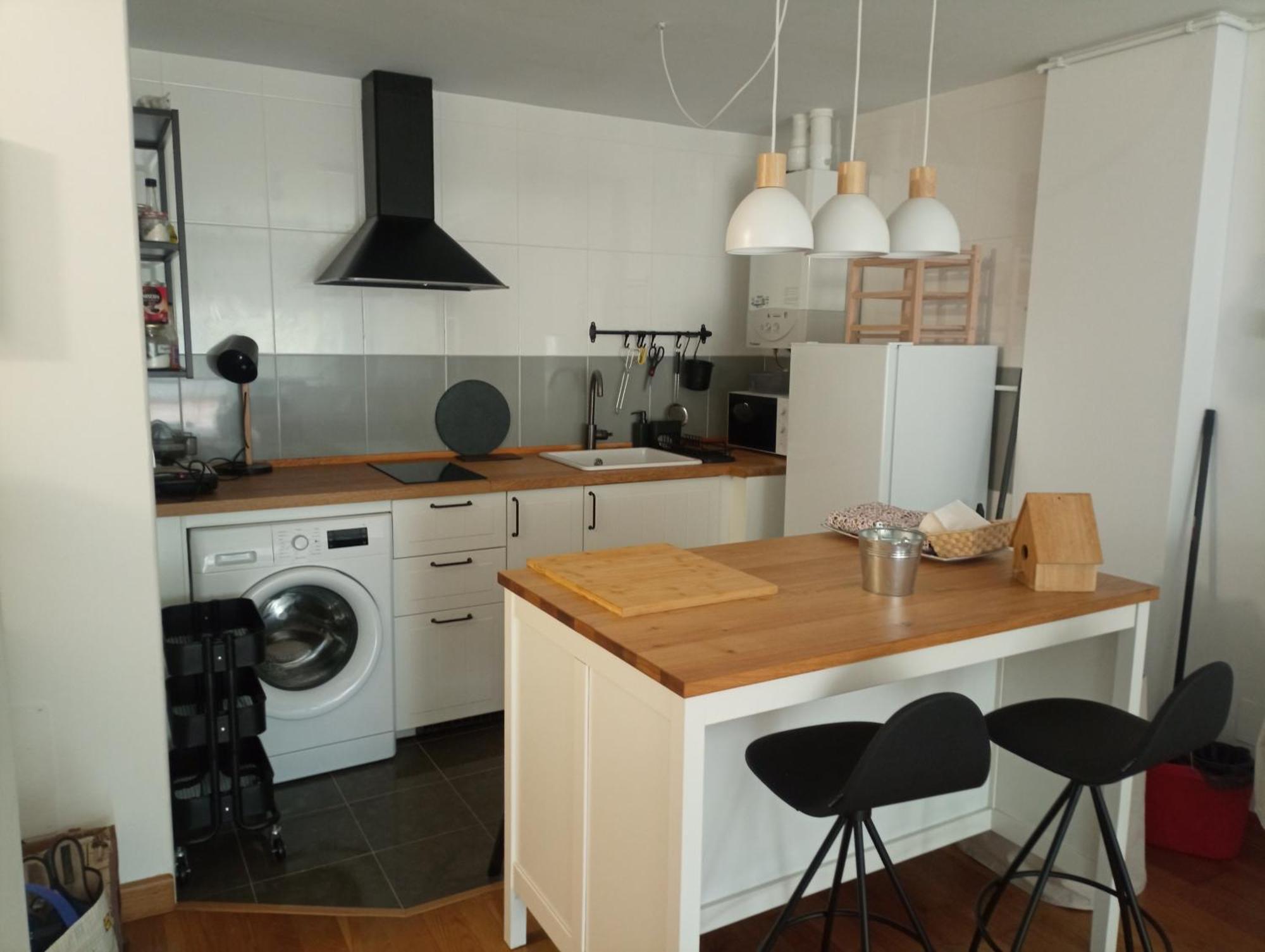 Apartamento Con Terraza โกมิญาส ภายนอก รูปภาพ