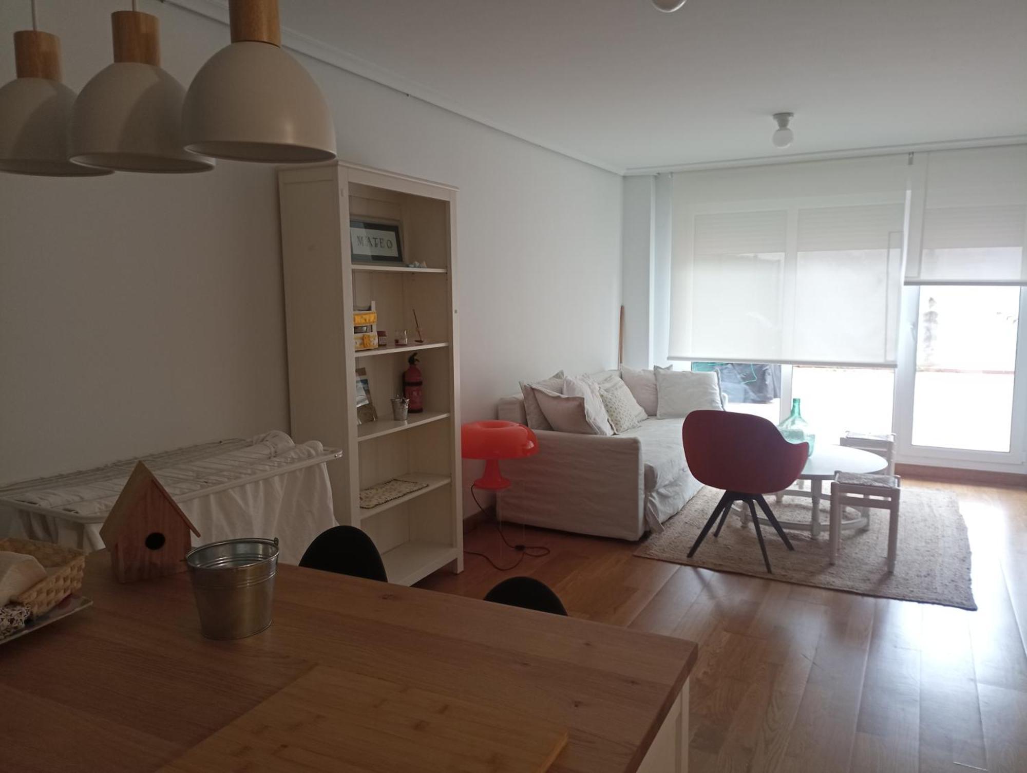 Apartamento Con Terraza โกมิญาส ภายนอก รูปภาพ