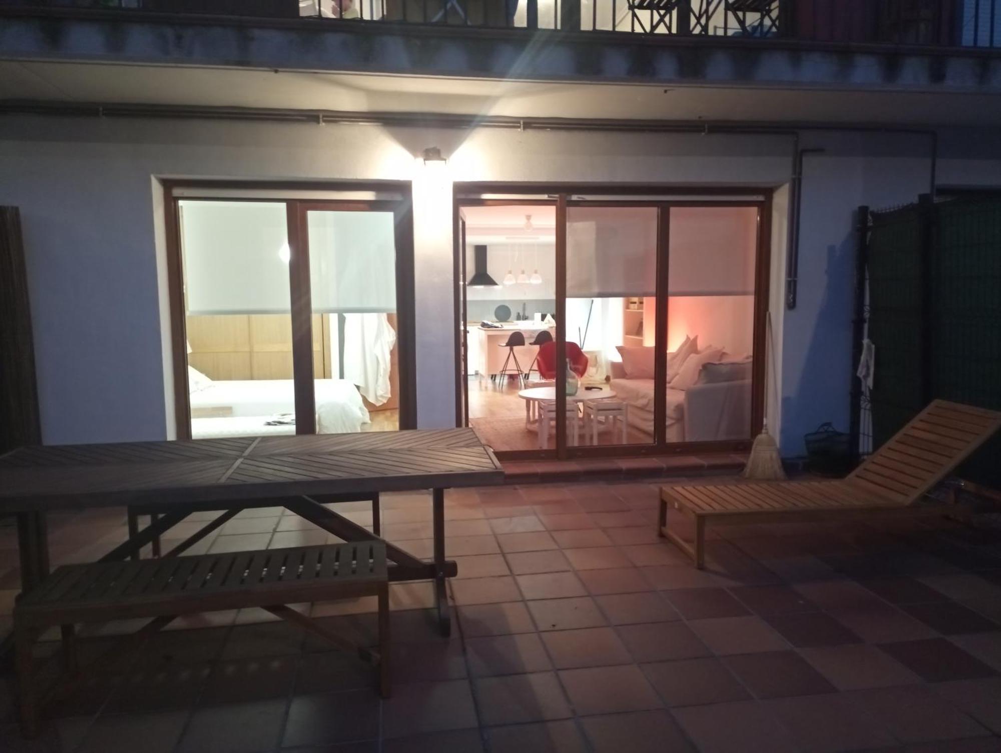 Apartamento Con Terraza โกมิญาส ภายนอก รูปภาพ